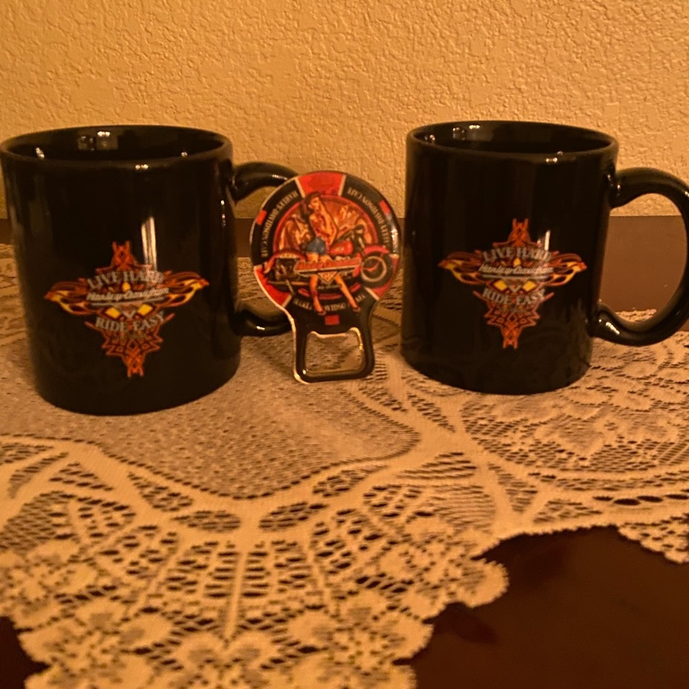 Harley-Davidson “Live Hard - Ride Easy”Mug Set with Magnet